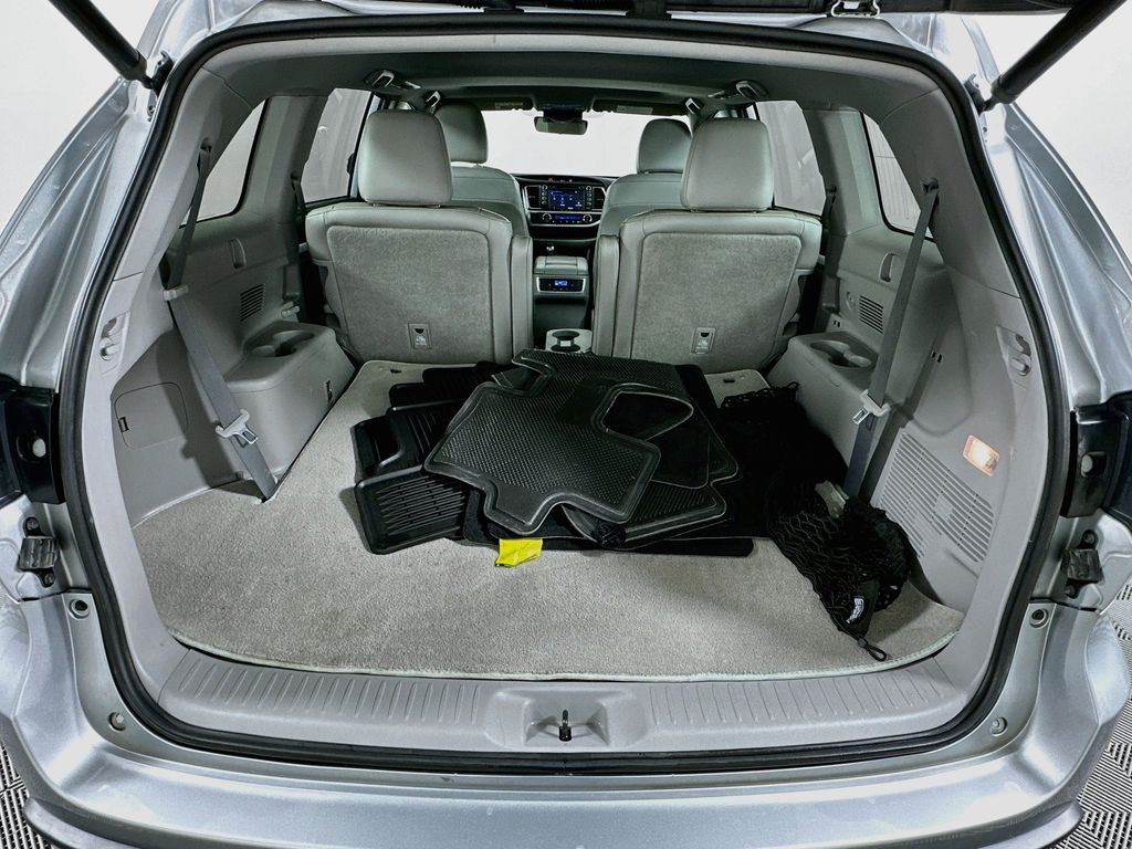 Thumbnail: 2019 Toyota Highlander - 26