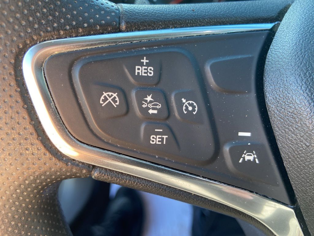 Thumbnail: 2019 Chevrolet Malibu - 17