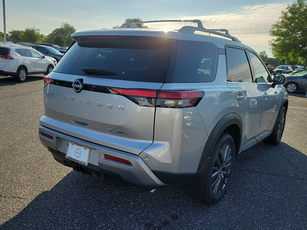Thumbnail: 2025 Nissan Pathfinder - 4