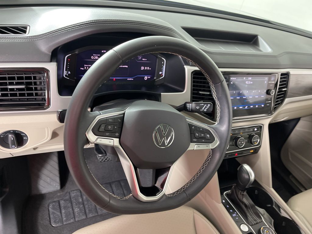 2023 Volkswagen Atlas SE 31