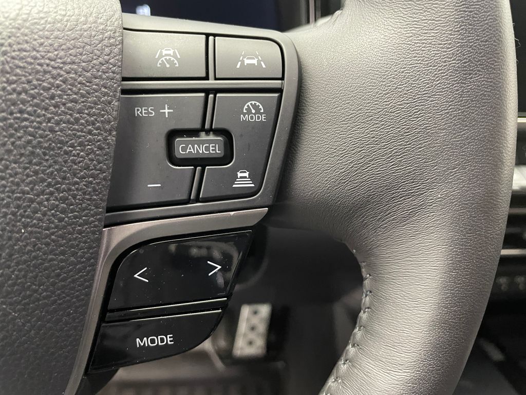 Thumbnail: 2025 Toyota Camry - 23