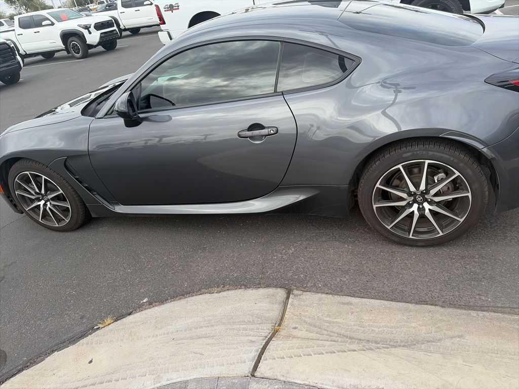 Thumbnail: 2023 Toyota GR86 - 8