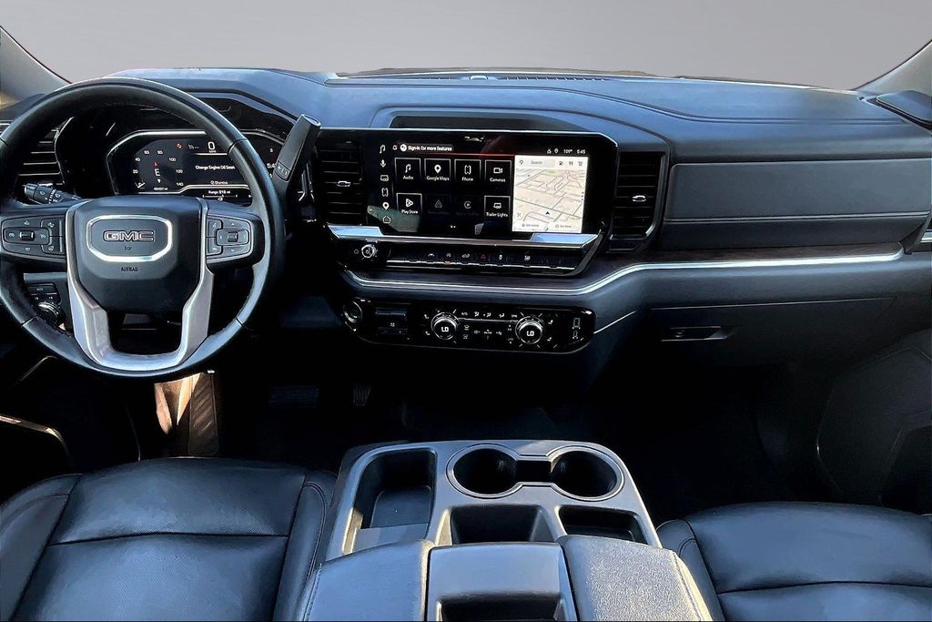 2025 GMC Sierra 1500 SLT - 7