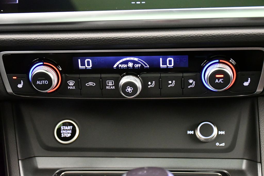 2025 Audi Q3  28