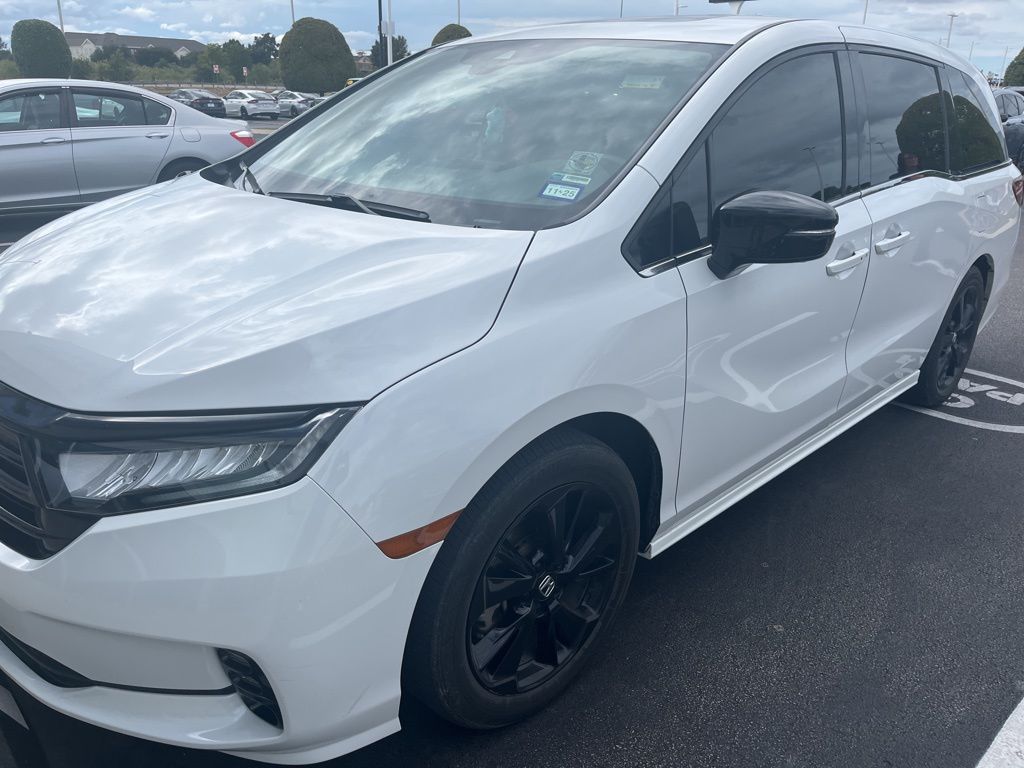 Thumbnail: 2023 Honda Odyssey - 4