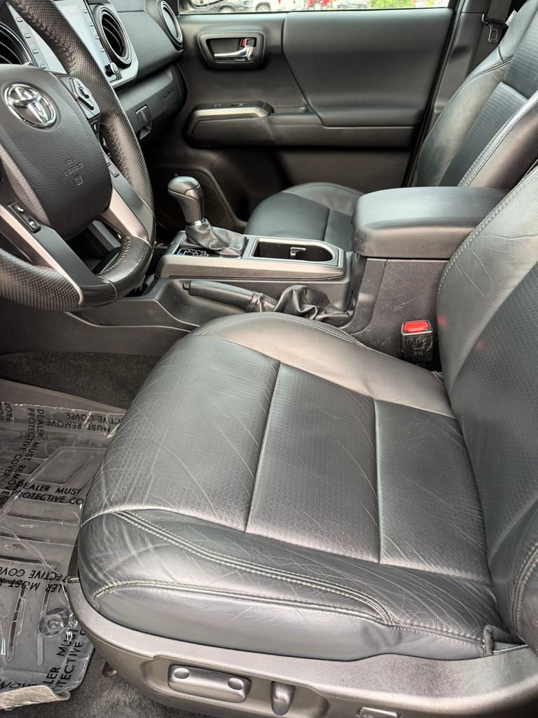 Used 2021 Toyota Tacoma Truck