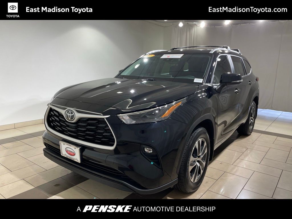 2023 Toyota Highlander XLE -
                Madison, WI