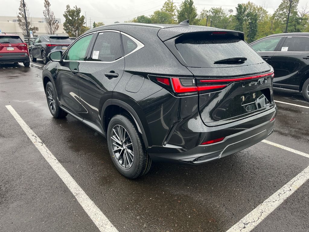 2026 Lexus NX 350 photo 2