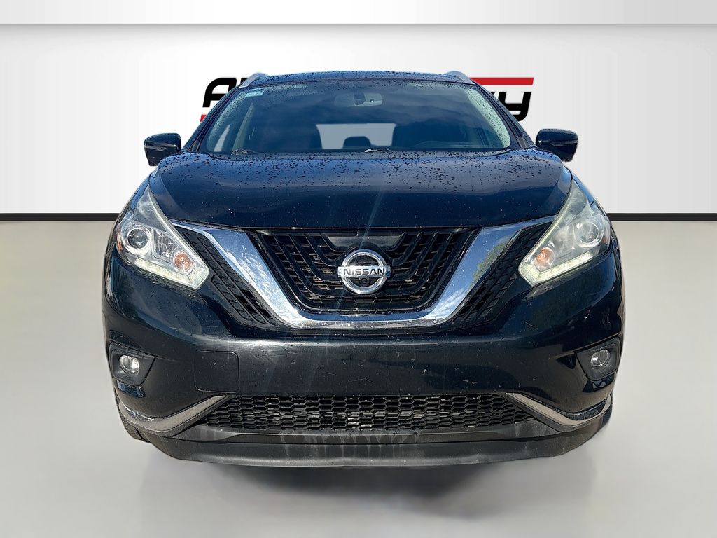Used 2016 Black Nissan Platinum image 2