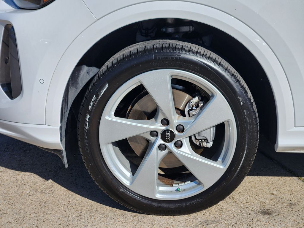 used 2025 Audi Q5 car, priced at $47,381