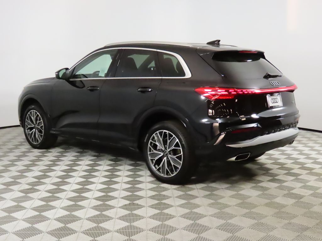 Thumbnail: 2025 Audi Q5 - 3