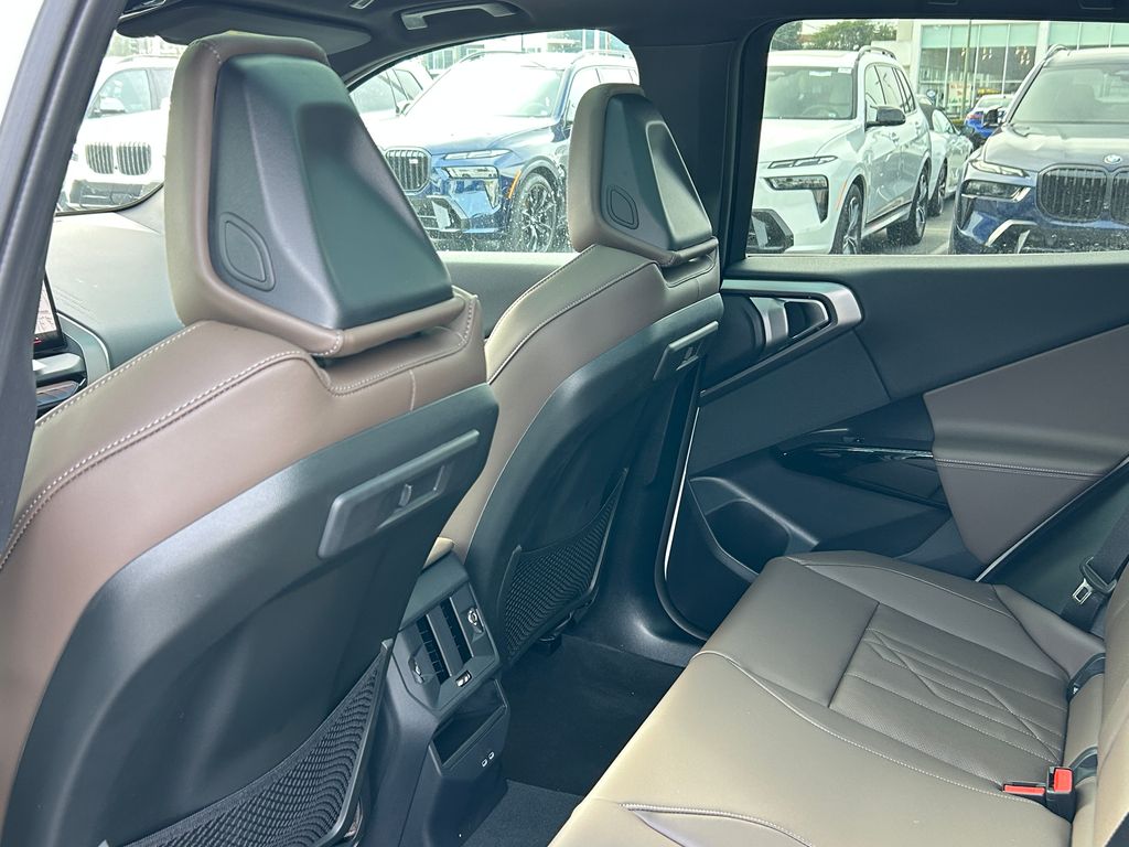 Thumbnail: 2026 BMW X3 - 32