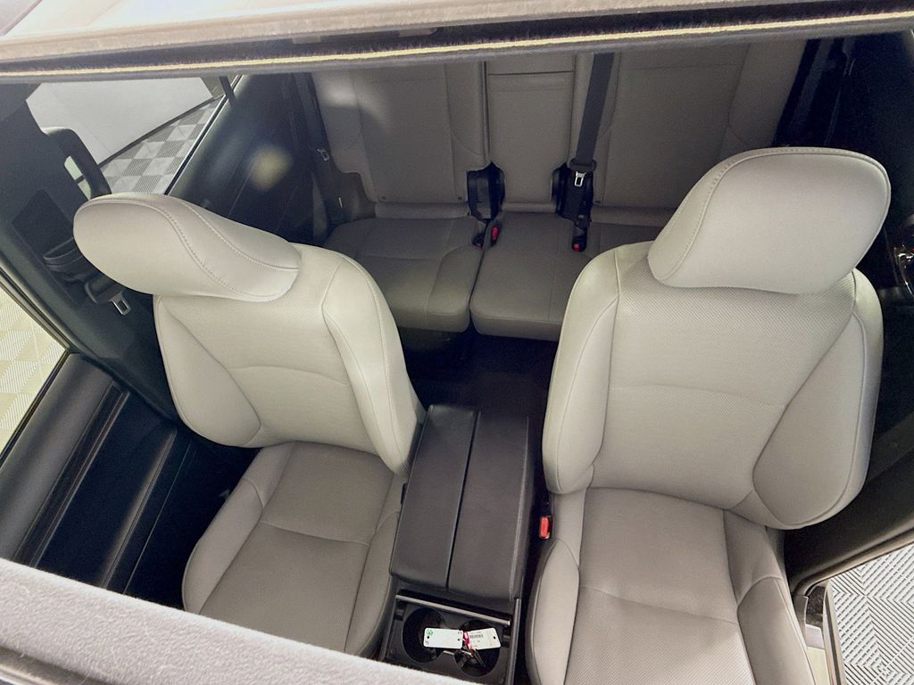 Thumbnail: 2023 Lexus GX - 22