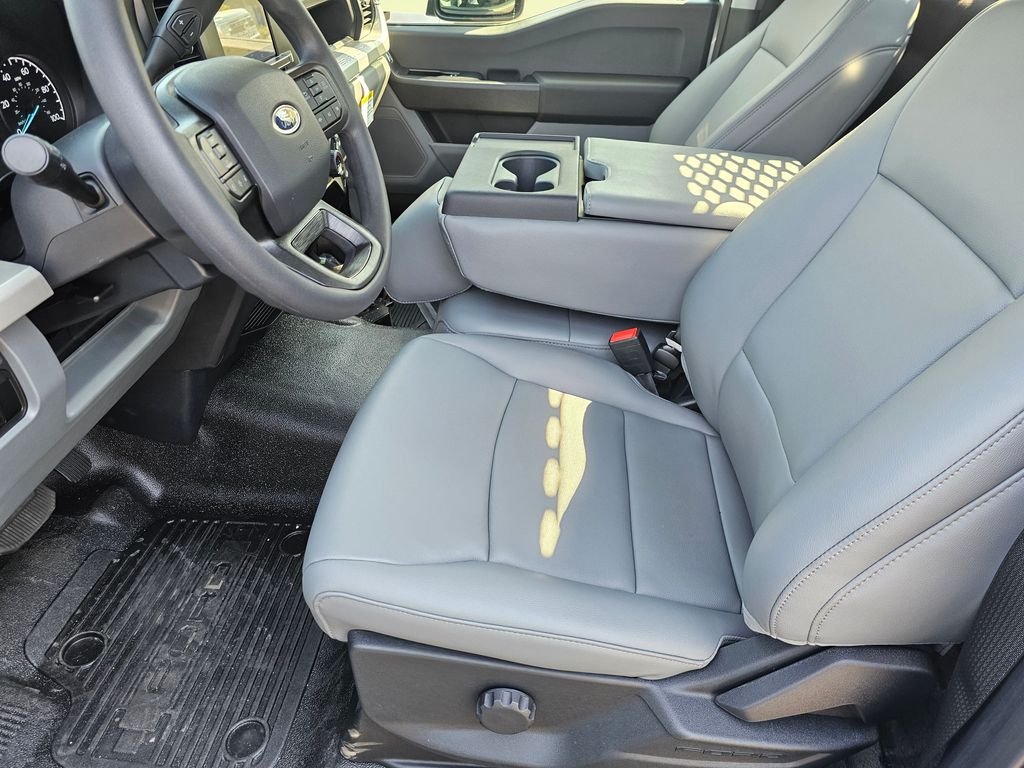 New 2025 White Ford XL image 23