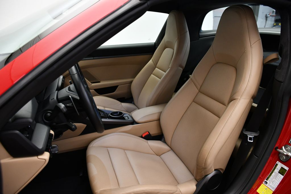 Thumbnail: 2021 Porsche 911 - 5