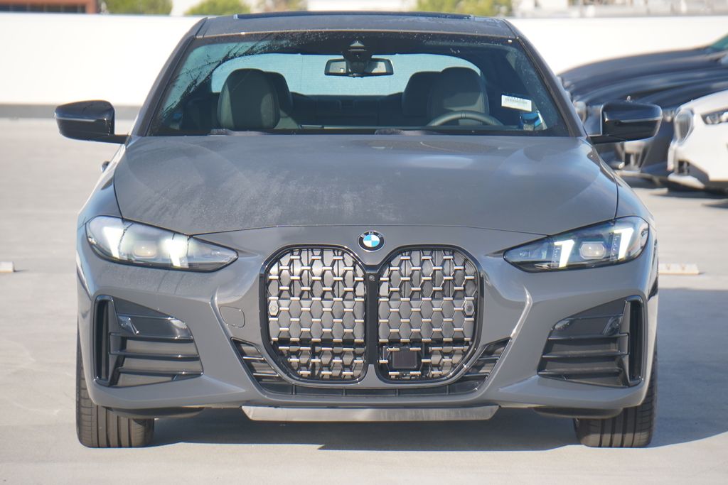 Thumbnail: 2026 BMW 4 Series - 2