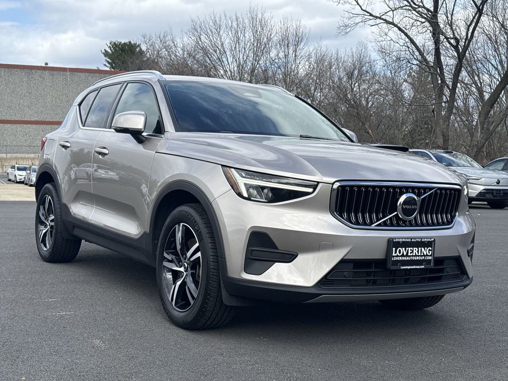Bright Dusk Metallic 2024 Volvo XC40 SUV / Crossover Automatic