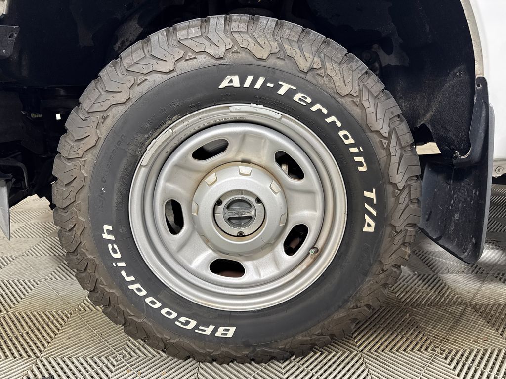 2012 Oxford White Ford Super Duty F-250 SRW XL 4X4 Truck