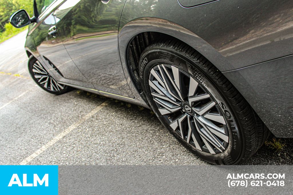 Used 2025 Gray Nissan 2.5 SV image 15