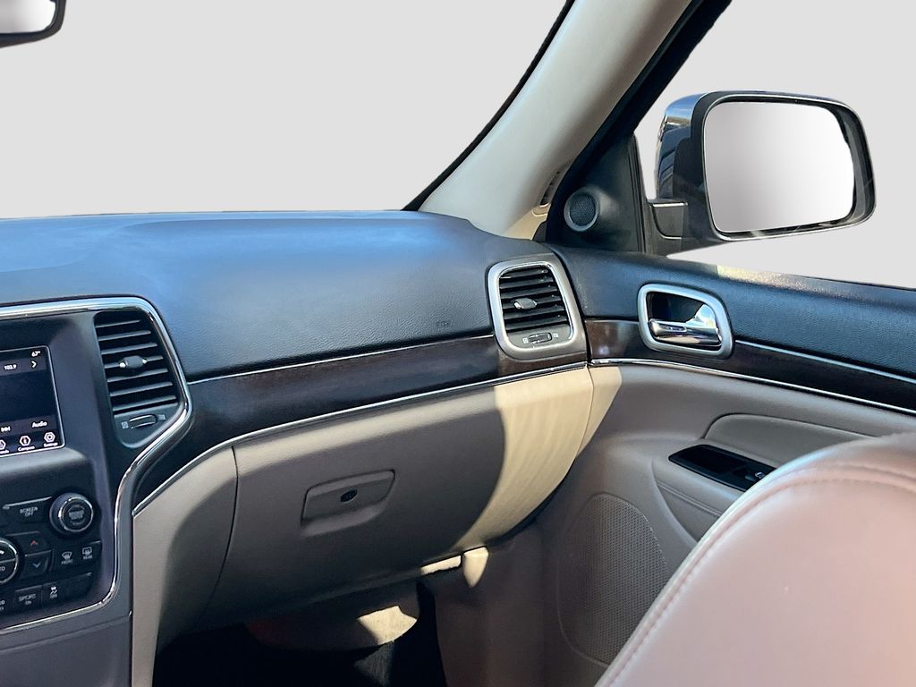 Used 2018 Black Jeep Limited image 21