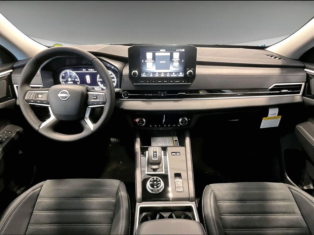 2026 Nissan Rogue Plug-In Hybrid — photo 5