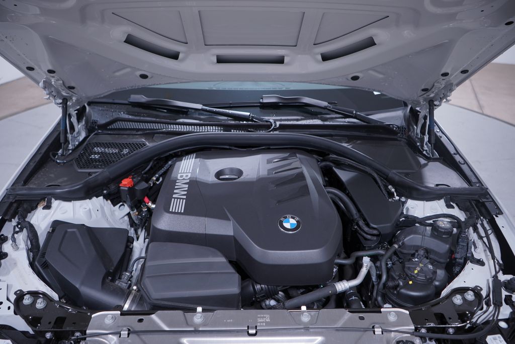 Thumbnail: 2025 BMW 3 Series - 24