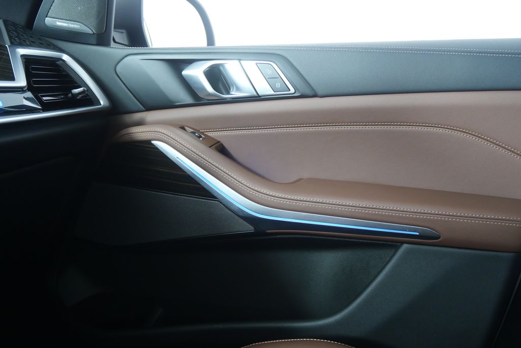 Thumbnail: 2025 BMW X5 - 24