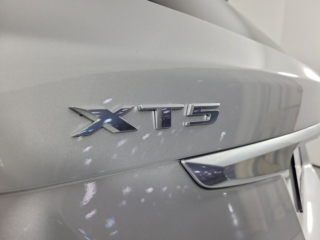 2020 Cadillac XT5 Premium Luxury Silver at Emmons Autoplex