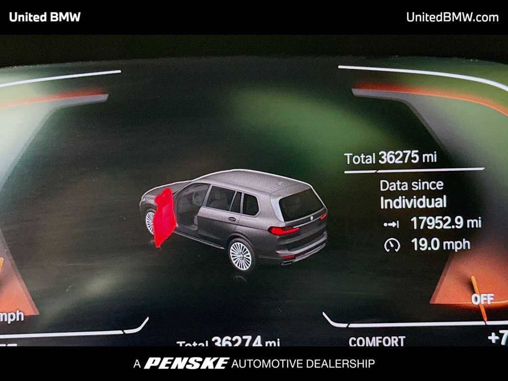 Thumbnail: 2021 BMW X7 - 7