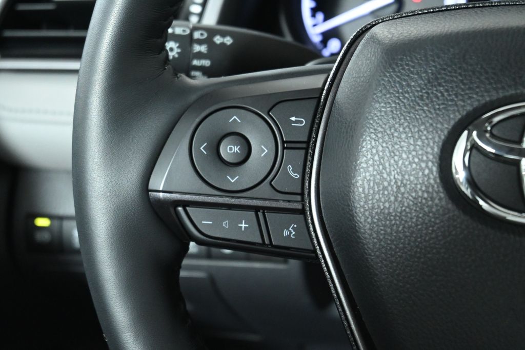 Thumbnail: 2024 Toyota Camry - 18