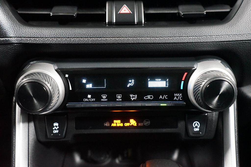 Thumbnail: 2024 Toyota RAV4 - 20