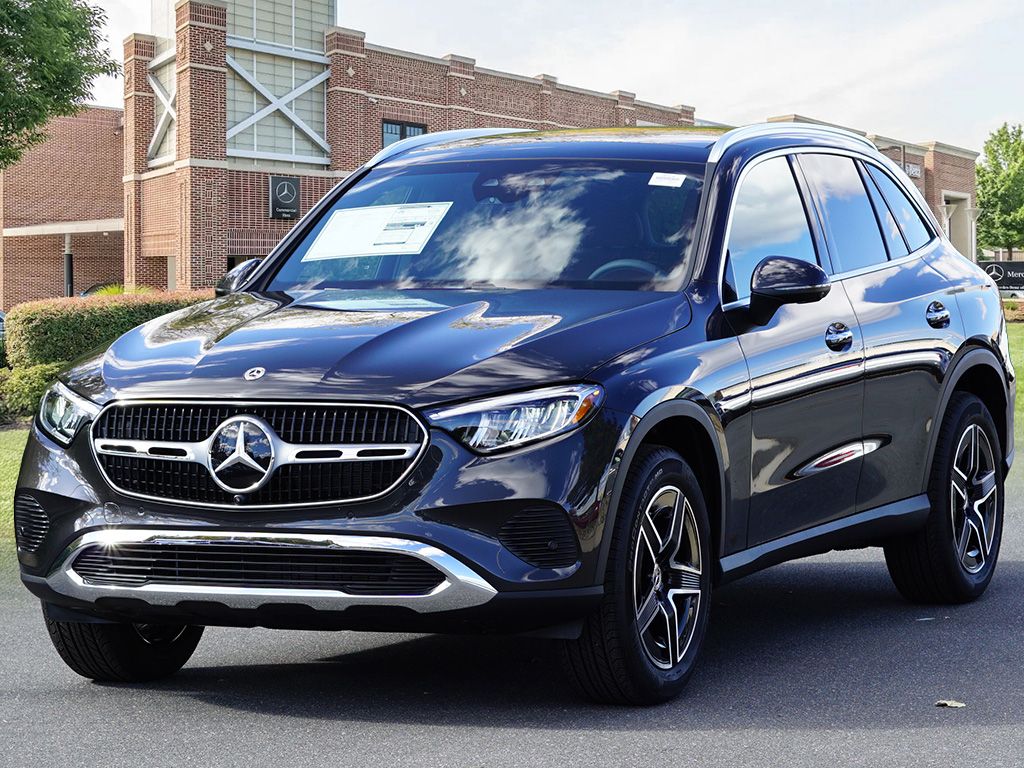 Thumbnail: 2026 Mercedes-Benz GLC - 4