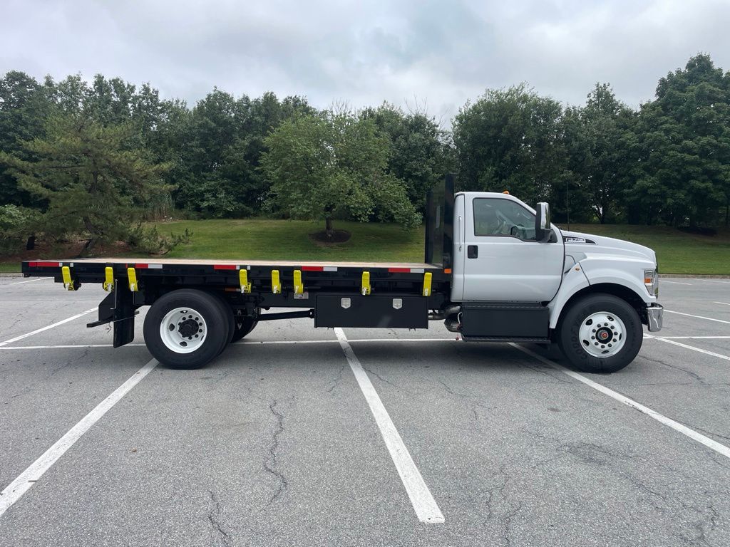 2027 Ford F-750 Diesel 