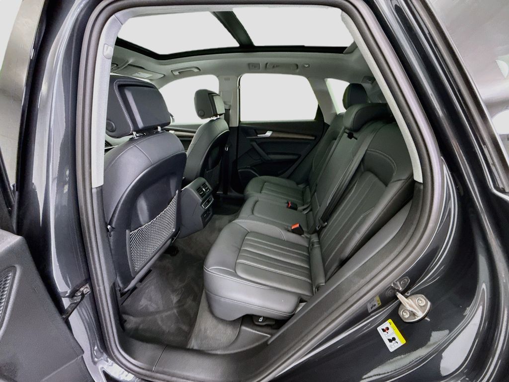 Thumbnail: 2023 Audi Q5 - 19