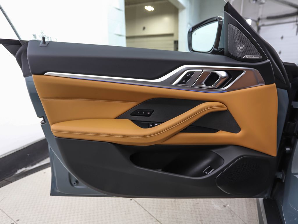 Thumbnail: 2026 BMW i4 - 9