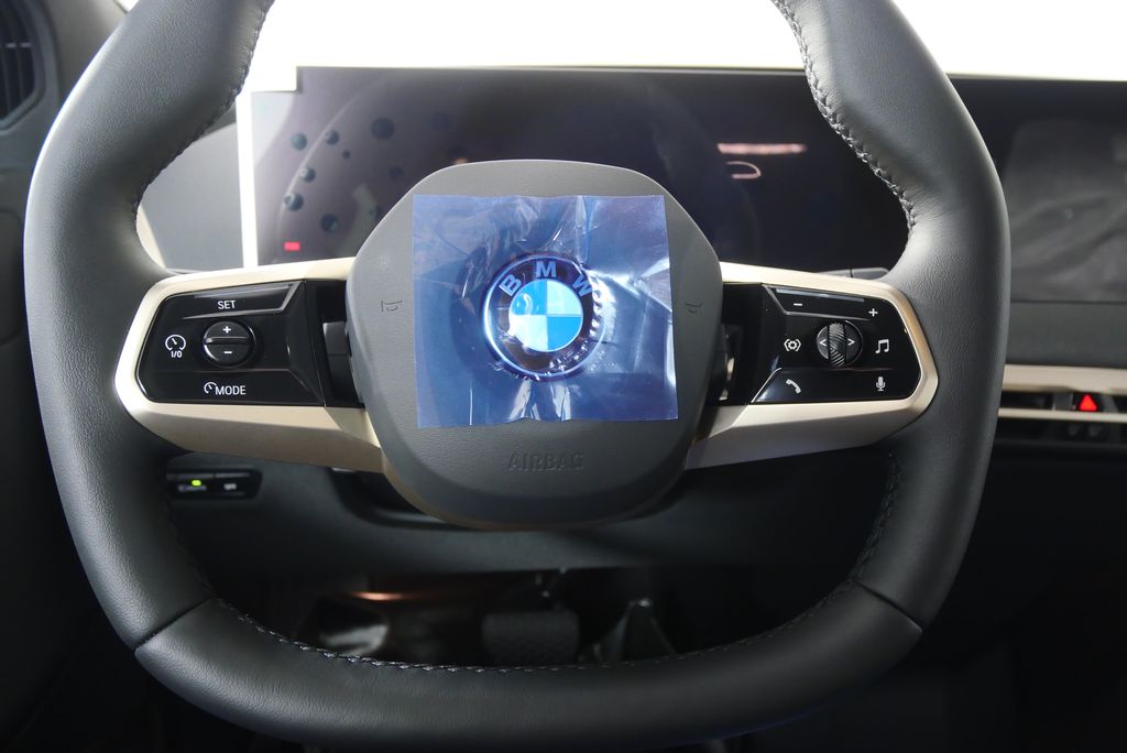 2026 BMW iX  20