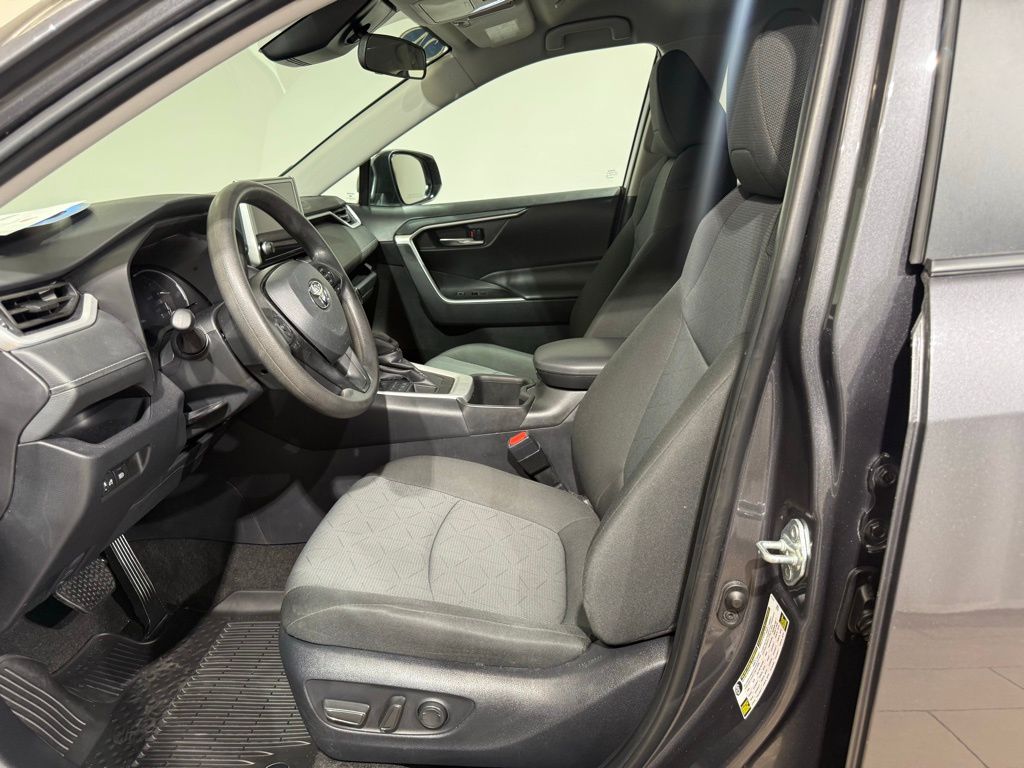 Thumbnail: 2024 Toyota RAV4 - 14