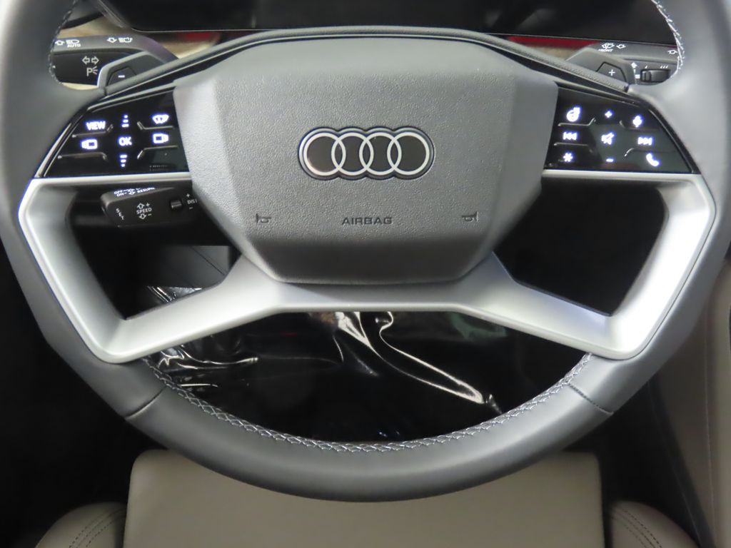 Thumbnail: 2025 Audi Q5 - 14