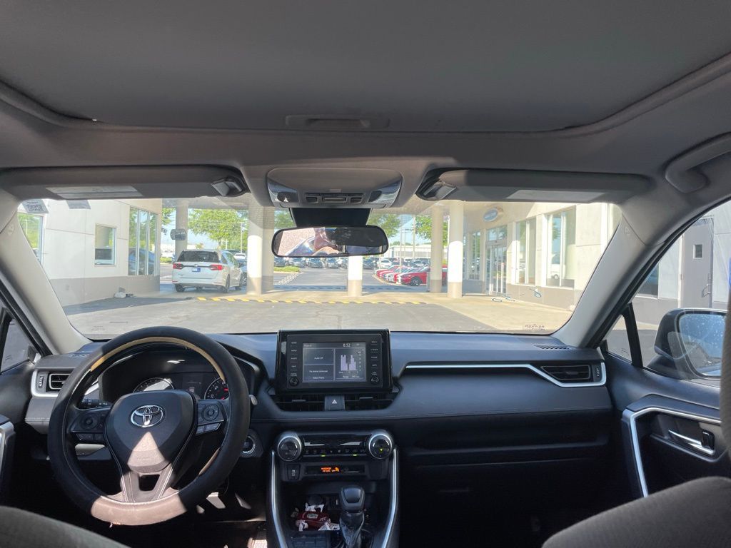 Thumbnail: 2019 Toyota RAV4 - 5