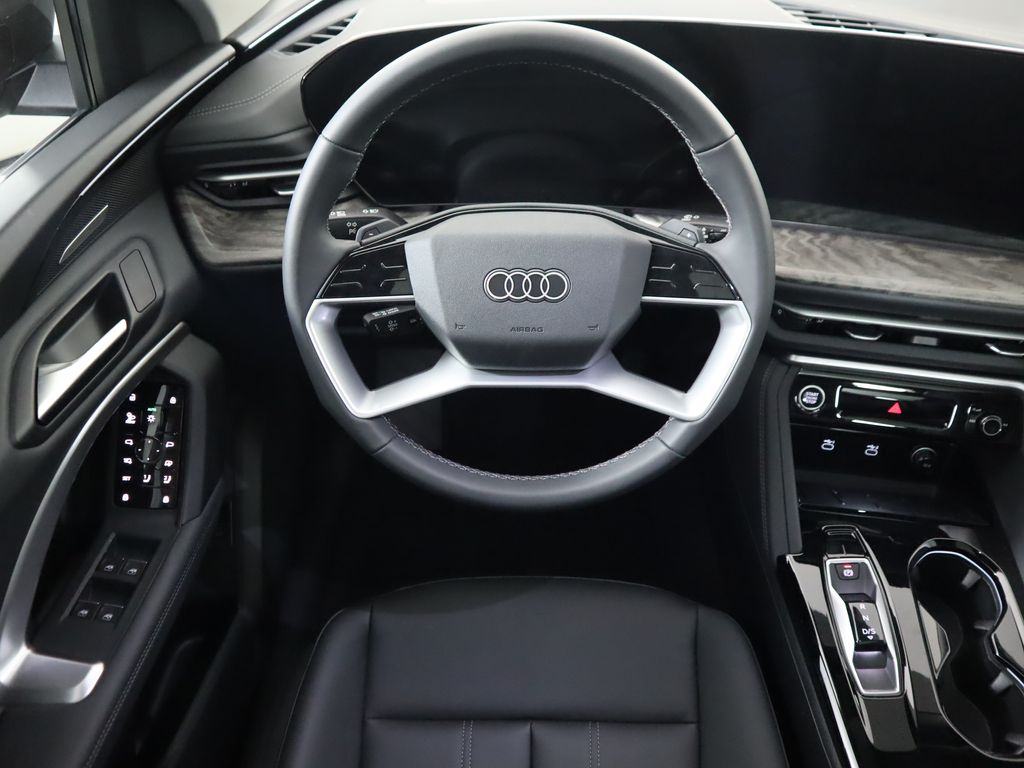 Thumbnail: 2025 Audi Q5 - 12