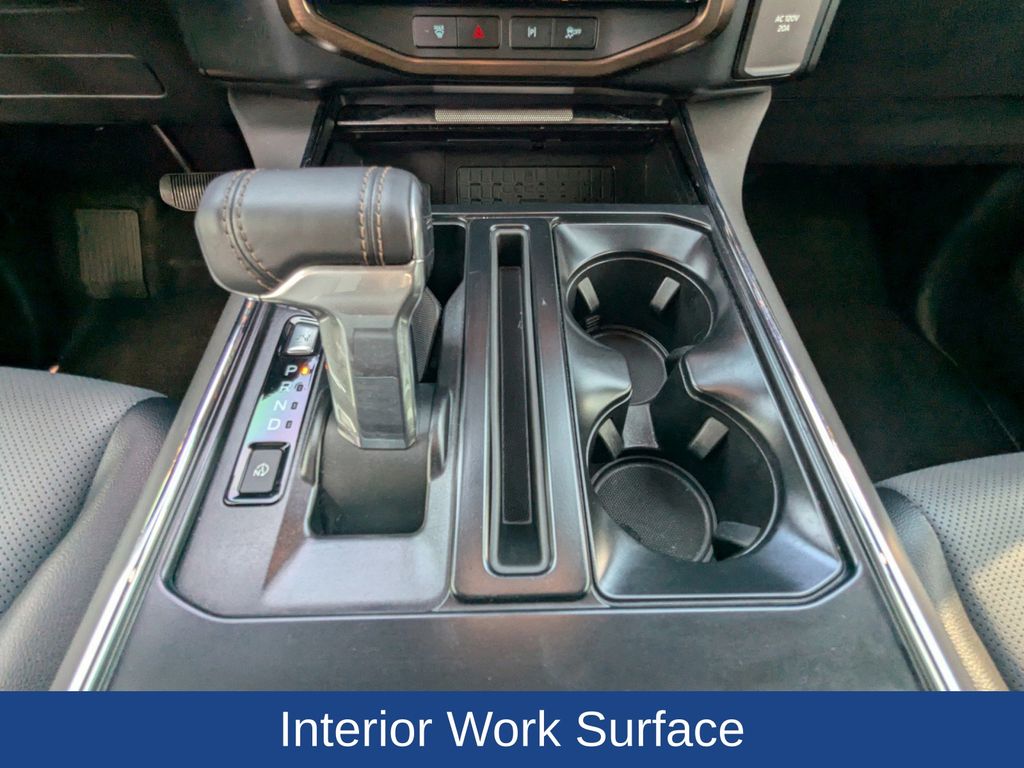 2023 Ford F-150 Lightning LARIAT