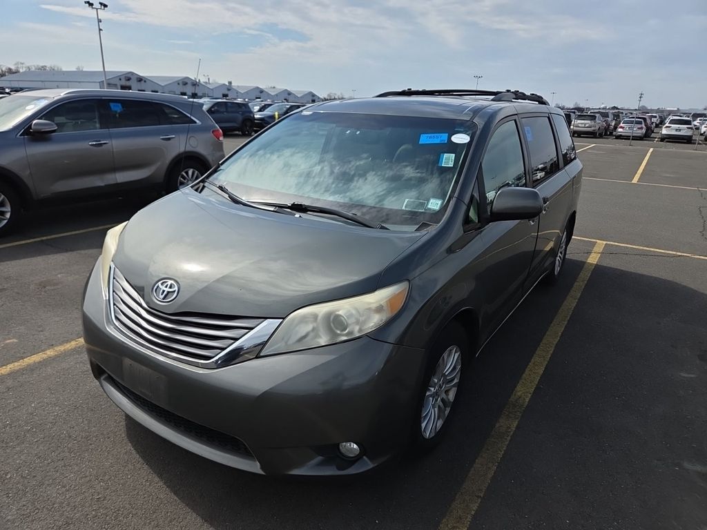 2012 Toyota Sienna XLE 7-Passenger