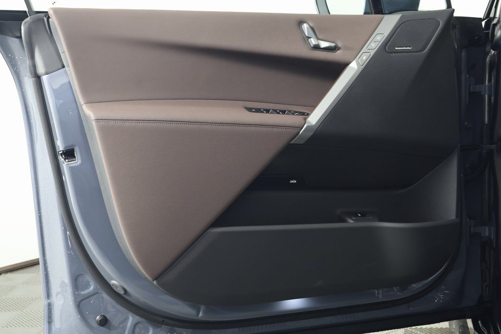 2025 BMW iX xDrive50 7