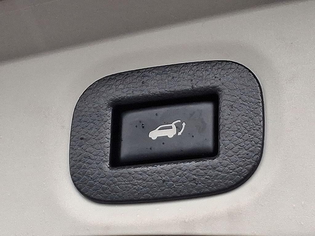 2019 Nissan Rogue SL 30