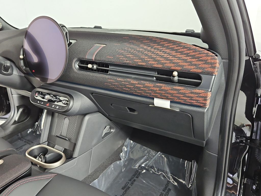 Thumbnail: 2026 MINI Cooper - 14