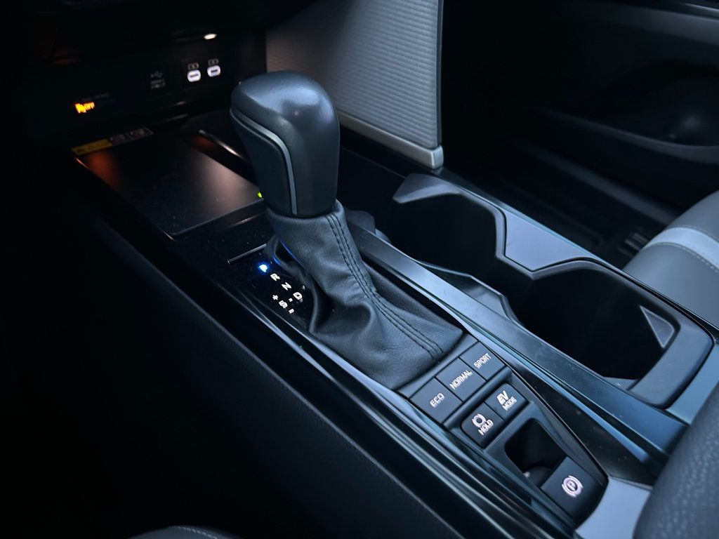 Thumbnail: 2025 Toyota Camry - 27