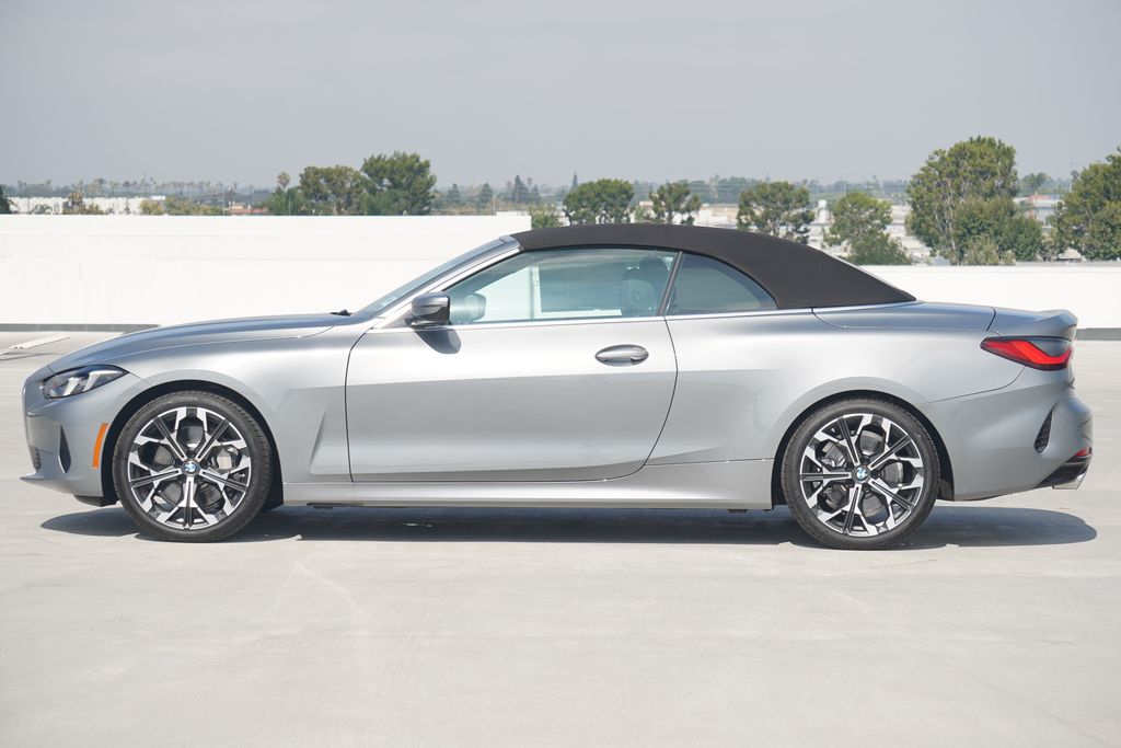Thumbnail: 2025 BMW 4 Series - 5