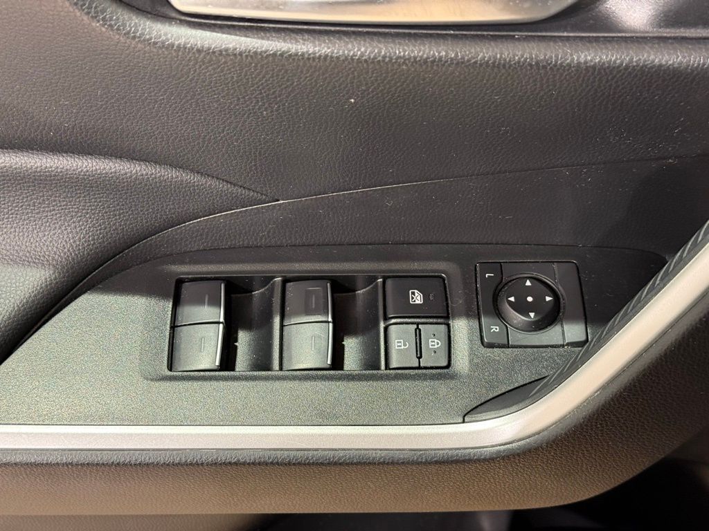 Thumbnail: 2025 Toyota RAV4 - 16