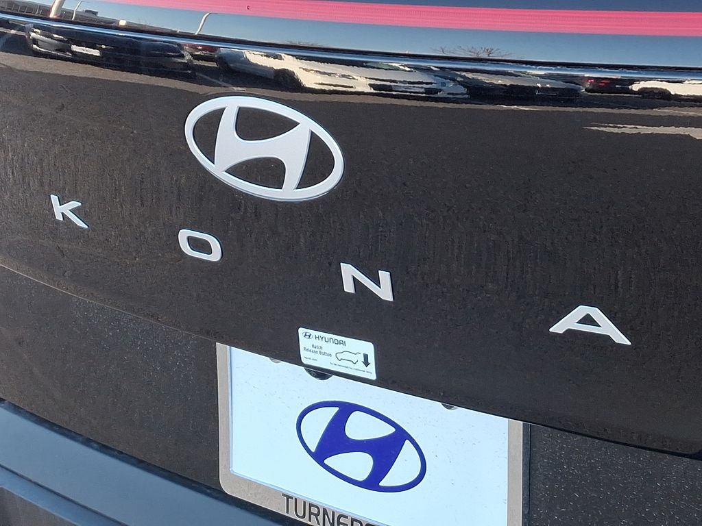 2025 Hyundai Kona SEL 11