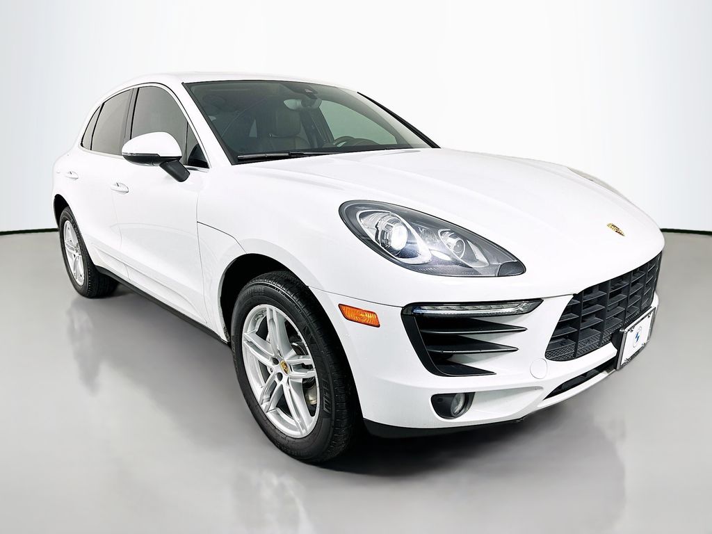 Thumbnail: 2018 Porsche Macan - 3